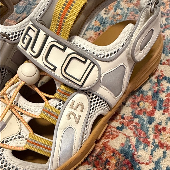Gucci  women-men White and Gold Sandals - Picture 5 of 6